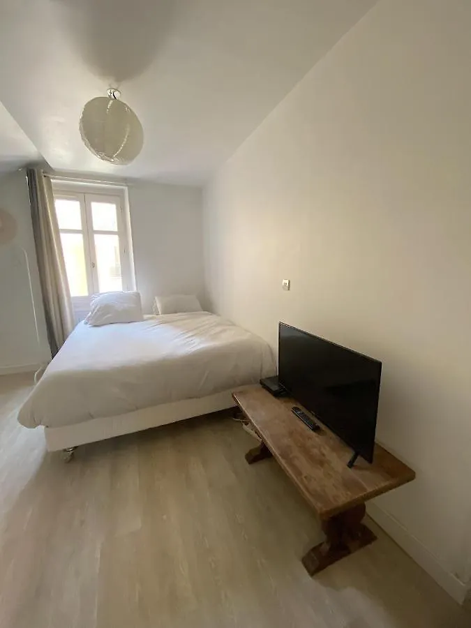 Logement Hyper Centre Et Pres De La Plage 1Er Etage Biarritz